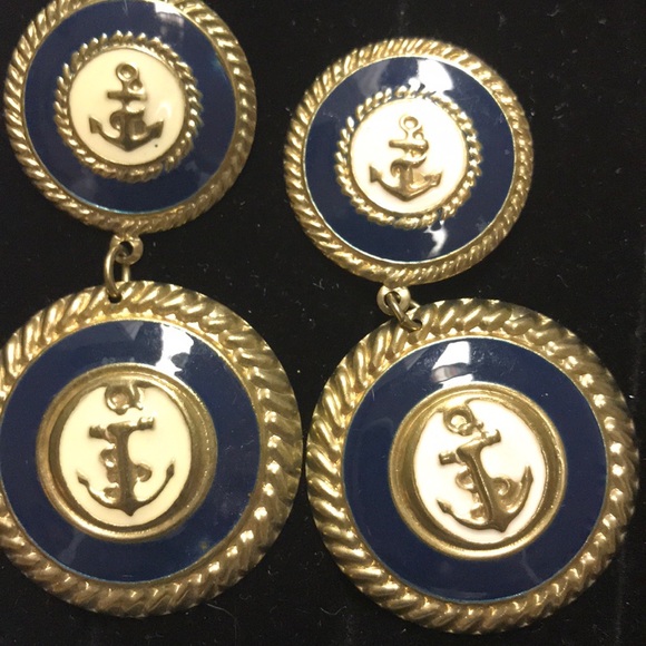 Vintage Earrings Set - Picture 6 of 8